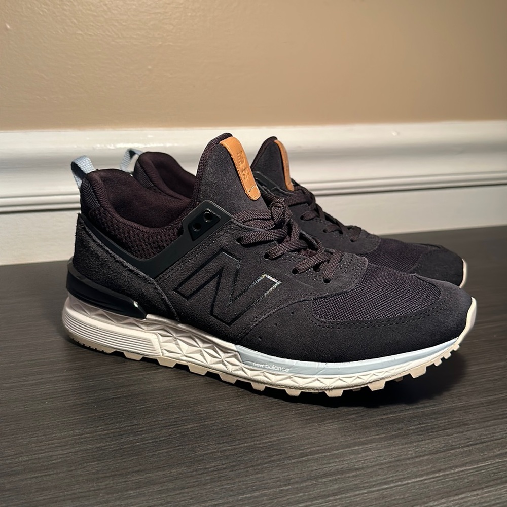 New Balance 574 WS574PMD Black Trail Shoes Women’s 7